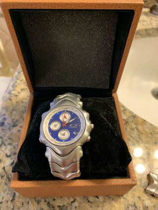 Oakley Gmt Watch Honed Stainless Steel Blue Face Dial 10 - 140 Rare
