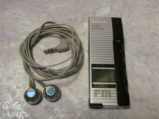 Rare Aiwa Cr - 01 Mk Ii Fm Stereo Receiver Mini Micro Radio W/ Koss Head Phones