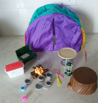 Vintage Barbie 2001 Coleman Campin’ Camping Gear Tent Fire Playset