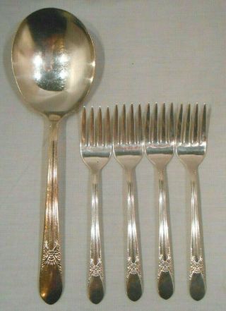 Silver Plate " Beloved " 1940 4 - Salad Forks & 1 - Casserole Spoon Wm Rogers/is