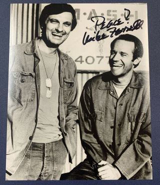 Mike Farrell Hand Signed 8x10 Photo Actor Autographed Mash Tv Star Very Rare