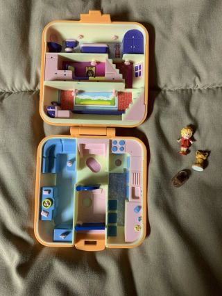 Polly Pocket Vintage 1989 Polly’s Townhouse Compact With Dolls Complete