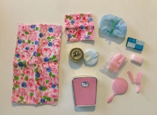 Vintage Barbie Skipper Beauty Bath Accessories Scale Towel Comb Tissue,