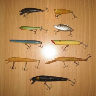 9 Assorted Vintage Fishing Lures
