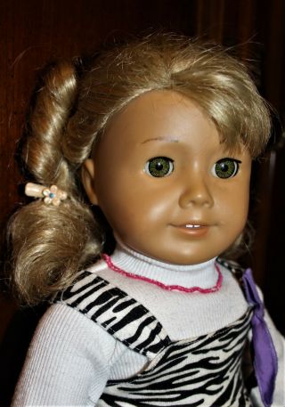 Vintage American Girl Doll Ash Blonde Hair Bangs Green Eyes Ag Clothes