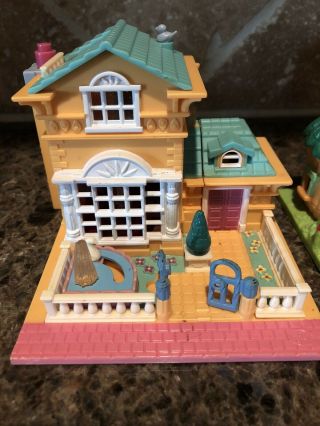 Polly Pocket Vintage 1994 Light Up Hotel House And Elephant House And 1 Doll 2