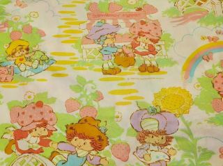 Vtg Strawberry Shortcake 1980 Fitted Sheet Twin Rainbow Market Friends Fabric