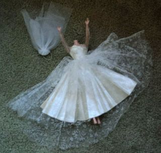 972 Wedding Day Set Vintage Barbie Dress,  & Veil No Tears