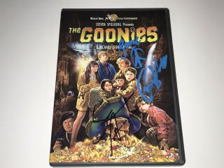The Goonies Rare Cast Signed Dvd Movie Sean Astin Mickey Corey Feldman Mouth