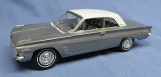Rare Vintage 1962 Pontiac Tempest 2 - Door 2 - Tone Hardtop Promo Model 1/25 Scale