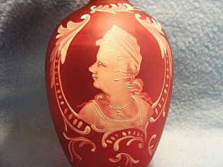 RARE GORGEOUS 1870s VICTORIAN MARY GREGORY TYPE CRANBERRY ART GLASS BUD VASE 2