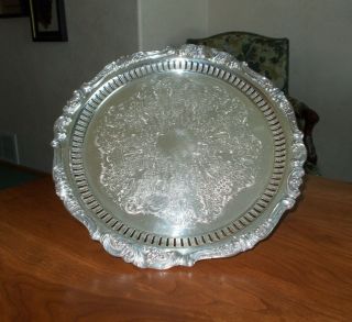 Vintage Baroque By Wallace Silverplate Pedestal Cake Stand - 13 3/4 " In Dia.