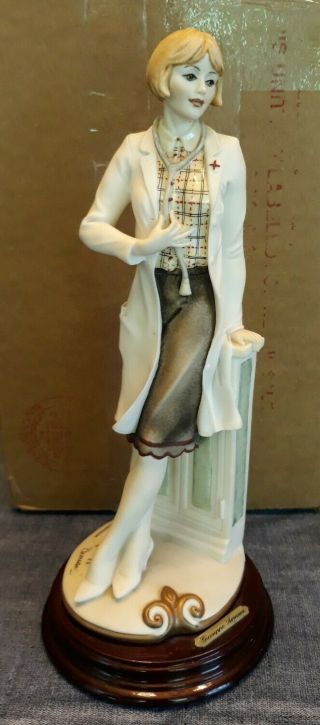Giuseppe Armani Figurine Lady Doctor Florence Sculpture D 