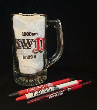 Vtg Portland Winterhawks Kwjj Clear Glass Beer Mug,  Vtg Pens Gold Rim Rare