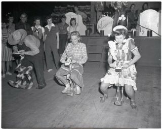 Judy Garland Racing Wooden Horse Rare Candid 1940 