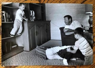 Vintage Mickey Mantle Sports Illustrated 13 X 9 " Photograph Rare