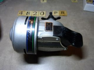 T4821 Pr Vintage Shakespeare Alpha 12 Fishing Reel Made In Usa