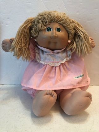1985 Cabbage Patch Kid Doll Girl Sandy Brown Hair Green Eyes Dimples Og Outfit
