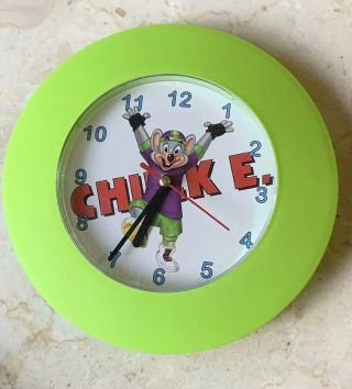 Vtg Chuck E Cheese Green Ticket Toy Prize Clock Pizza Rare Mouse 7 " Aa