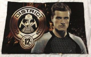 Rare The Hunger Games: Catching Fire Pillowcase Featuring Districts 12 & 4