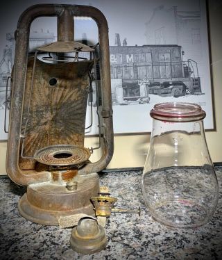 Rare Antique Vintage The Berger Mfg Co.  Apex No.  0 Kerosene Dash Lantern Lamp