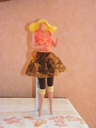 Barbie Vetements Vintage N°15202 Fashion Favorite 1992 Avec Sac Et Chapeau