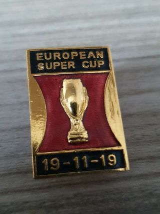 Rare 2019 European Cup Manchester United Coffer Style Badge Man Utd Badge