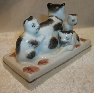 Antique Staffordshire Pottery Cat & 3 Kittens Figure Mid 1800 ' s 3