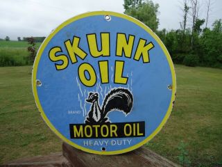 Rare Vintage 1950s Skunk Heavy Duty Motor Oil Porcelain Gas Station Sign