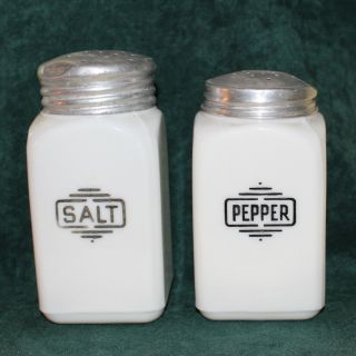 Antique Vintage Range Set White Milk Glass Salt/pepper Shakers Mckee?