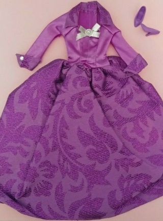 Barbie Mattel 1997 Fashion Avenue Evening Deluxe 14307 Purple Ball Gown