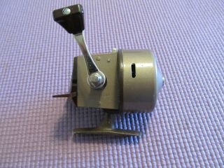 Vintage South Bend Futura 101 Spin Cast Fishing Reel Patent Pending USA Rare 3