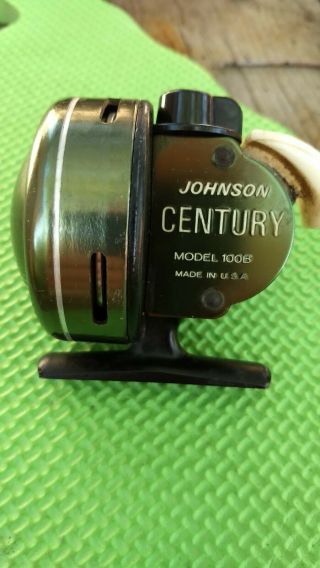 Johnson Century Vintage Spincast Fishing Reel Model 100b | Made In Usa | Vintage