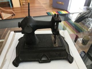 Vintage Muller No.  19 Child’s Toy Sewing Machine Salesman Sample