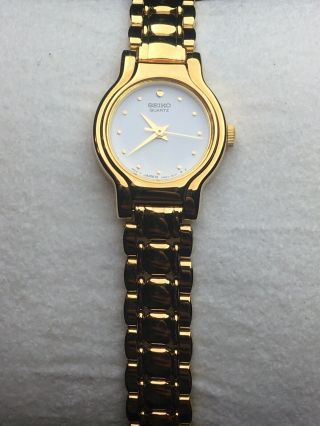 Vintage Seiko Ladies Gold Tone Watch V401 - 3111 R2
