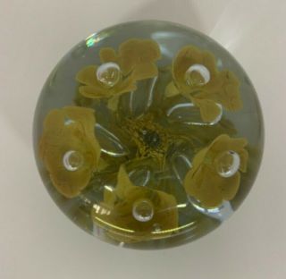 Rare St.  Clair Green Brown Yellow Flowers With Controlled Bubbles Paperweight