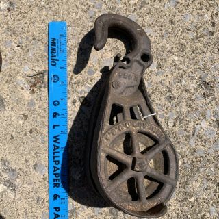 Antique Vintage Cast Iron Barn Pulley Metal Wheel Hook