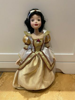 Disney Princess Premium Porcelain Doll 2004 - Snow White