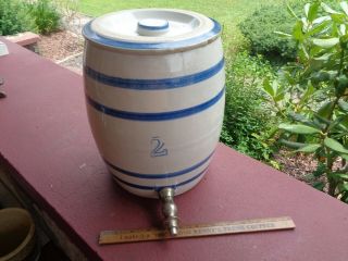 2 Gallon Antique Stoneware Crock Water Cooler With Lid & Spigot Blue & While