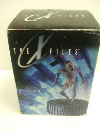 Rare Vintage X - Files Fight The Future Alien Statue With Box - Low