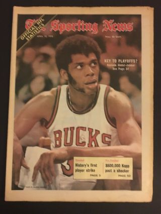 1972 Sporting News Milwaukee Bucks Lew Alcindor Kareem Abdul Jabbar Lakers Ucla