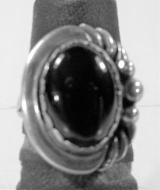 Vintage Sterling Silver Black Onyx Ring Size 6.  5 2