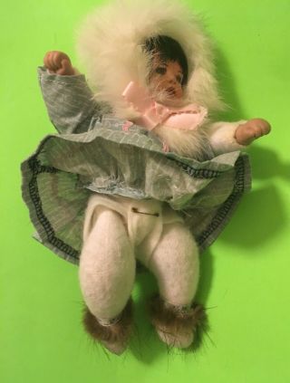 Rare Vtg 9 " Eskimo Girl Doll Alaska Inuit (porcelain Face & Hands W/ Cloth Body)