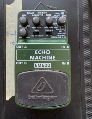 Behringer Echo Machine Em600 Delay Pedal.  Rare