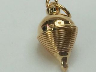 Rare 18K yellow gold Spinning Top charm pendant.  1.  4gm. 3