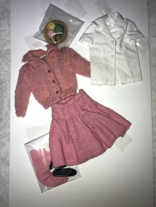 12” Vintage Mattel Barbie Skipper Clothing “school Days” Pink Sweater Skirt B3