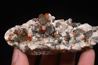 90g Natural Fanta Spessartine Garnets Smoky Crystal Rare Mineral Specimen