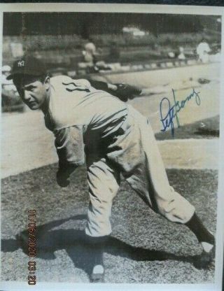 Rare Vintage 8x10 Photo Signed By " Lefty Gomez " York Yankees Loa Psa/dna