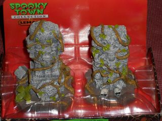 Rare Lemax Spooky Town 2010 Halloween Village – Ancient Statues