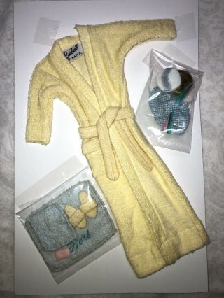 12” Vintage Mattel Barbie Clothing”singing In The Shower” Bath Robe Missing Wand